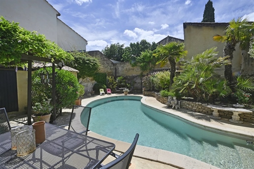 Stone village house, ideal for seasonal activity, enclosed garden with swimming pool, just a few kil