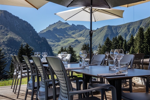 Situated in La Cote d& 039 Arbroz, close to Les Gets, Morzine and Avoriaz, we are pleased to offer y