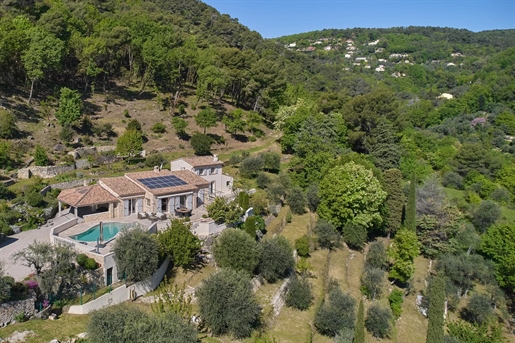 Grasse Saint-Francois, close to the charming village of Cabris. 

At the end of a private