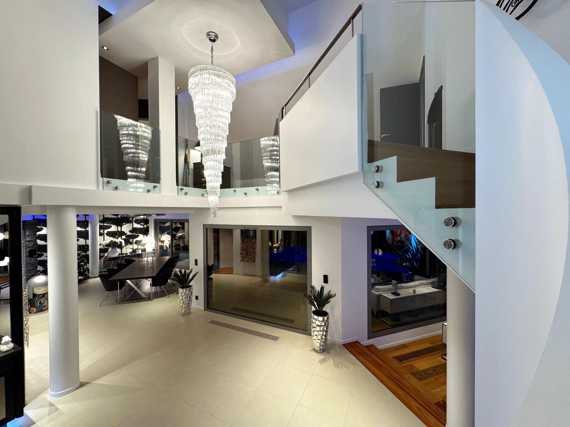 Purchase: House (74000)
