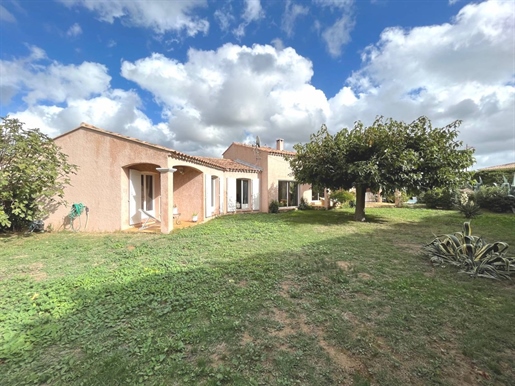 Carnoux en Provence, family villa, with potential for an extension, in a lovely quiet residential se