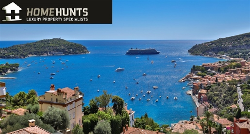 Villefranche-Sur-Mer, apartment in a luxury residence with swimming pool, spacious 2 bedroom duplex