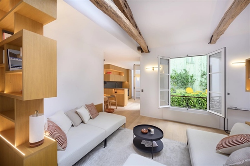 Paris 7th, Rue du Bac - Large modern 2-room apartment

Located in the heart of the 7th arr