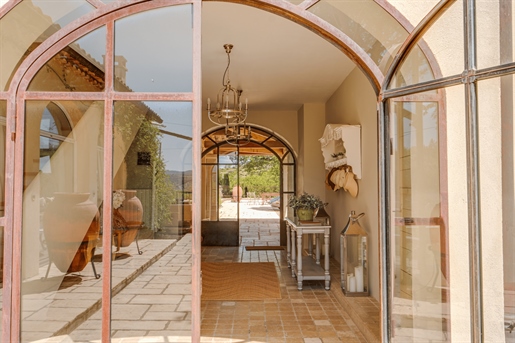 This incredible estate is tucked away in a peaceful, hilltop location to the North of the Luberon, P