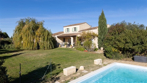 In the countryside of Maussane les Alpilles whilst still remaining conveniently close to the village