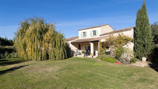 In the countryside of Maussane les Alpilles whilst still remaining conveniently close to the village