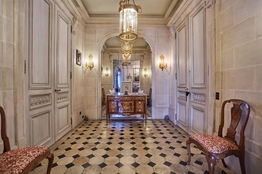 Rare et très bel appartement d’époque, Paris 16ème l’un des quartiers les plus exclusifs du