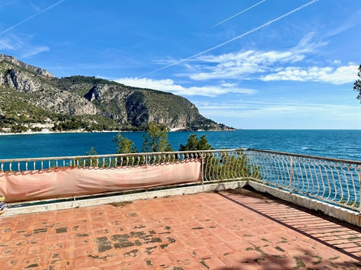Exceptional in Eze, waterfront, amazing villa for which a building permit is in the process of exami