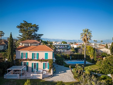 Cap d& 039 Antibes: Located in the residential and sought-after area of La Salis beach, close to all