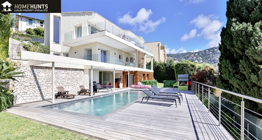 Villefranche sur Mer - Villa d’exception édifiée sur un terrain entièrement clos et paysagé de 1200