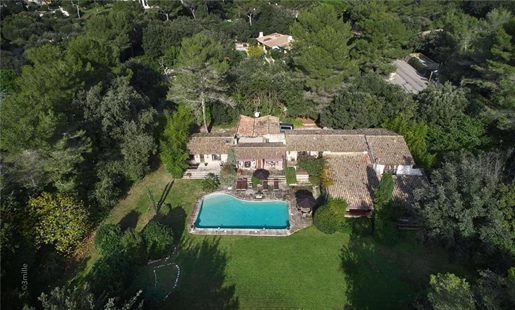 Very pretty stone property with pool in a lovely setting.

In a very quiet and residential