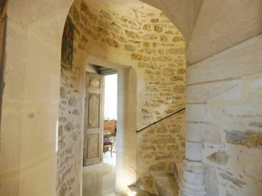 17Th century Chateau with outbuildings and private chapel.....

1h15 from Geneva and 50 mi