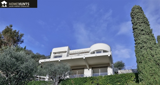 Nice Gairaut: Magnificent architect-designed villa from the 1950& 039 s of 160m2 enjoying a beautifu