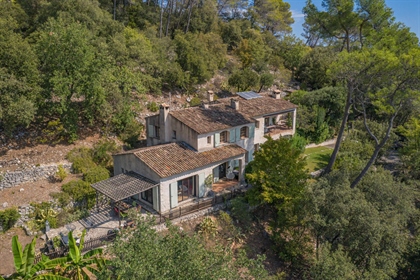 Provencal villa nestled in the forest of La Colle sur loup.

Currently divided into 2 apar