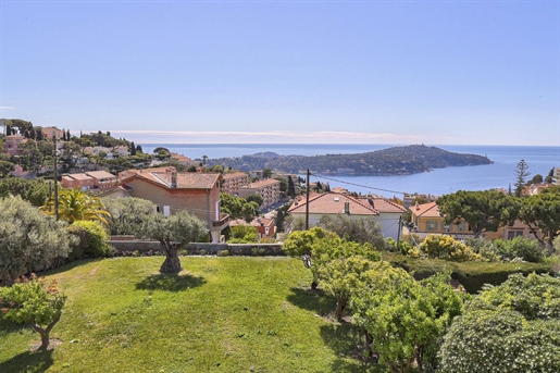 Between Nice and Villefranche sur Mer, villa with magnificent sea view and on the peninsula of Saint