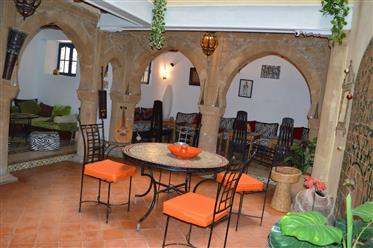 23-08-10-Vrmh Beau Riad à vendre à Essaouira de 440m² avec une Terrasse