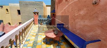 22-07-07-Vr Hermoso Riad de 225 m² en venta en Essaouira con terraza privada, terreno 75 m²