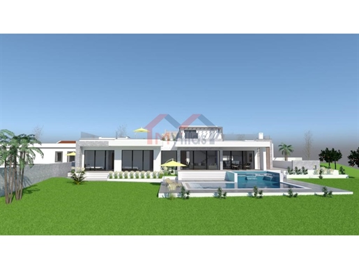 Land with approved project - Loulé