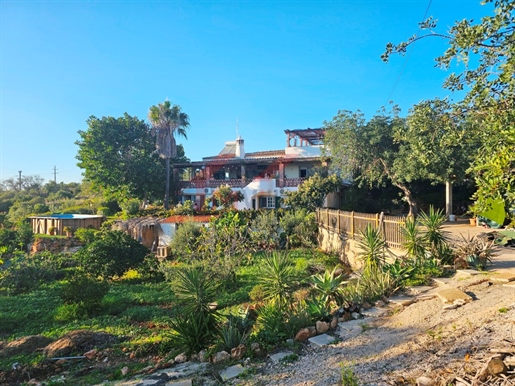 Typical 2+3 bedroom villa with pool and sea views - Santa Bárbara de Nexe