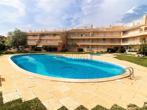 Apartamento T2 com piscina - Vilamoura