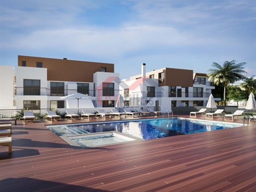 Apartamento T2 de luxo com piscina e garagem - Cabanas de Tavira