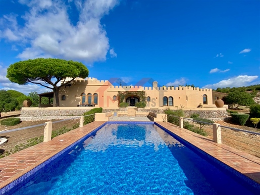 Luxury 4+3 bedroom villa with pool and sea views - Loulé
