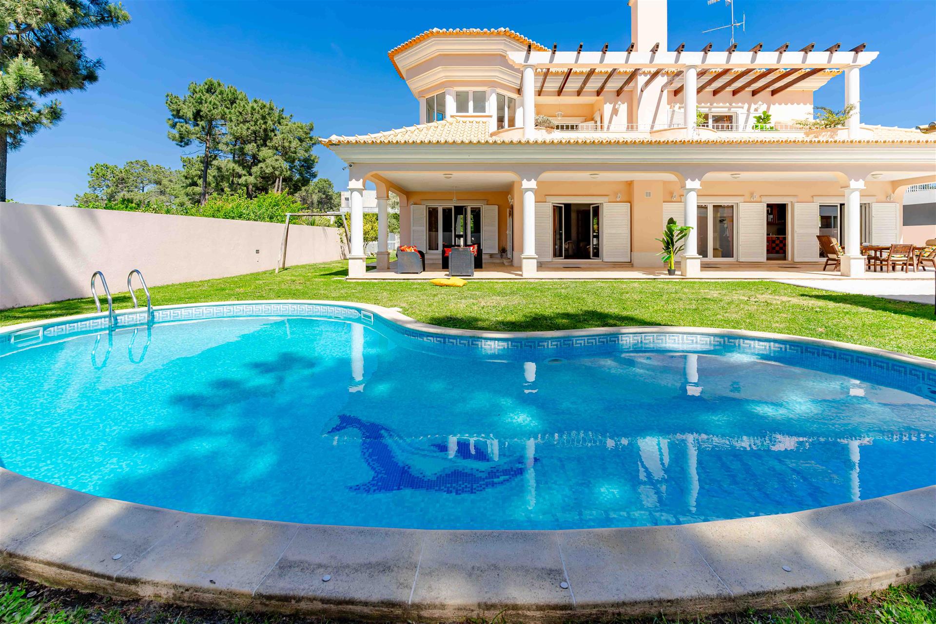 Amazing Villa with Pool