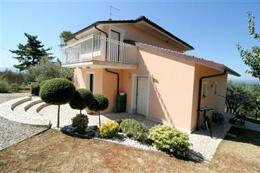 Bright villa in Capolona
