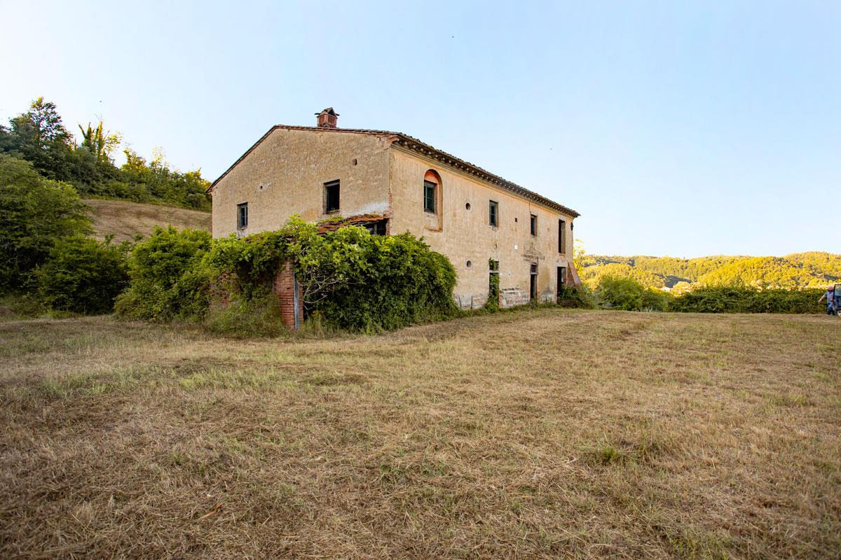 Finca con 4 propiedades
