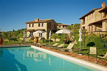 Corbezzolo - maison jumelée avec parc et piscine partagés