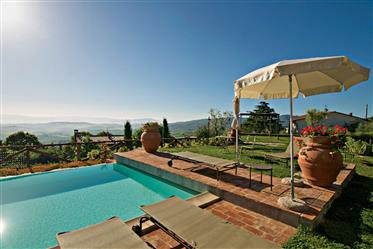 Corbezzolo - semi-detached house with shared park and pool