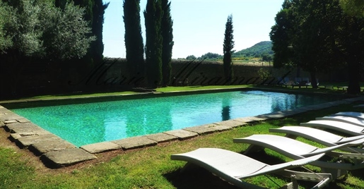 Between Avignon and Uzès, historic residence with six hectares of land
