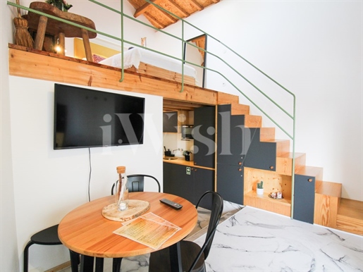Apartamento mezzanine com 1 quarto equipado e mobilado - Com licença de alojamento local