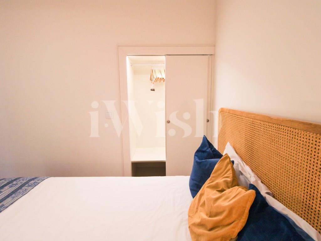 Renovated 1 bedroom flat in downtown Porto | Investment for Medium and Long Term Rentals