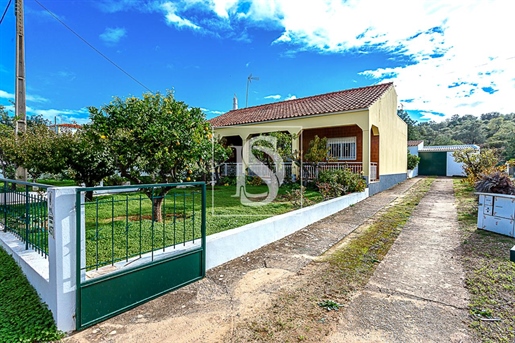 Villa de 3 chambres à Santo Estevão