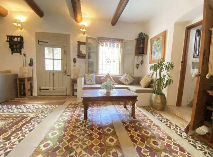 Kh-2567 Renovated Villa with Studios – Provarma