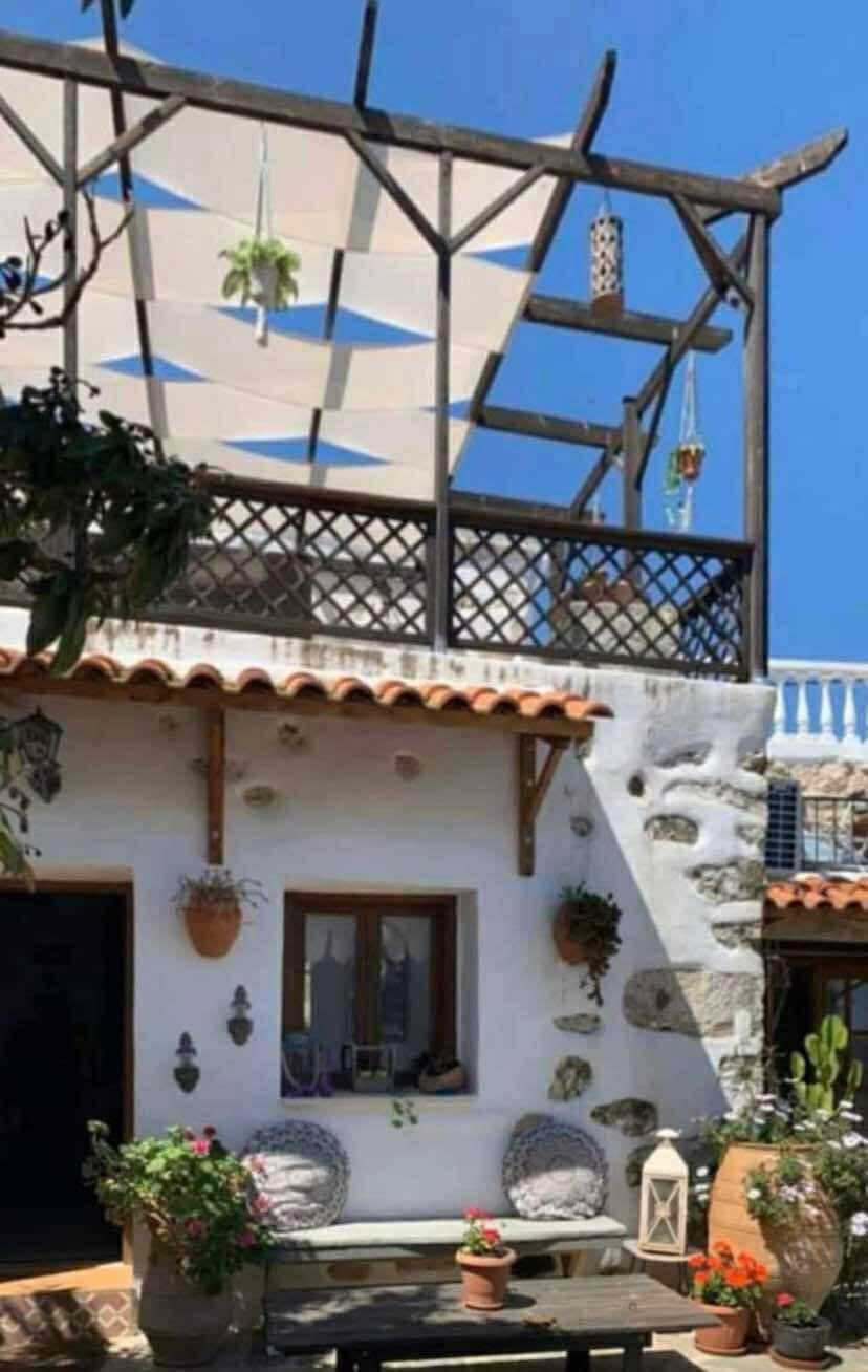 Kh-2567 Renovated Villa with Studios – Provarma