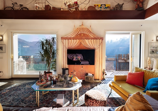 Delightful and Characteristic Penthouse on Two-Levels in the town centre of Lovere on Lake Iseo