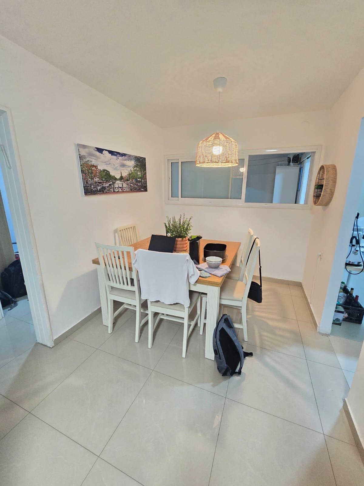 Purchase: Apartment (01543)
