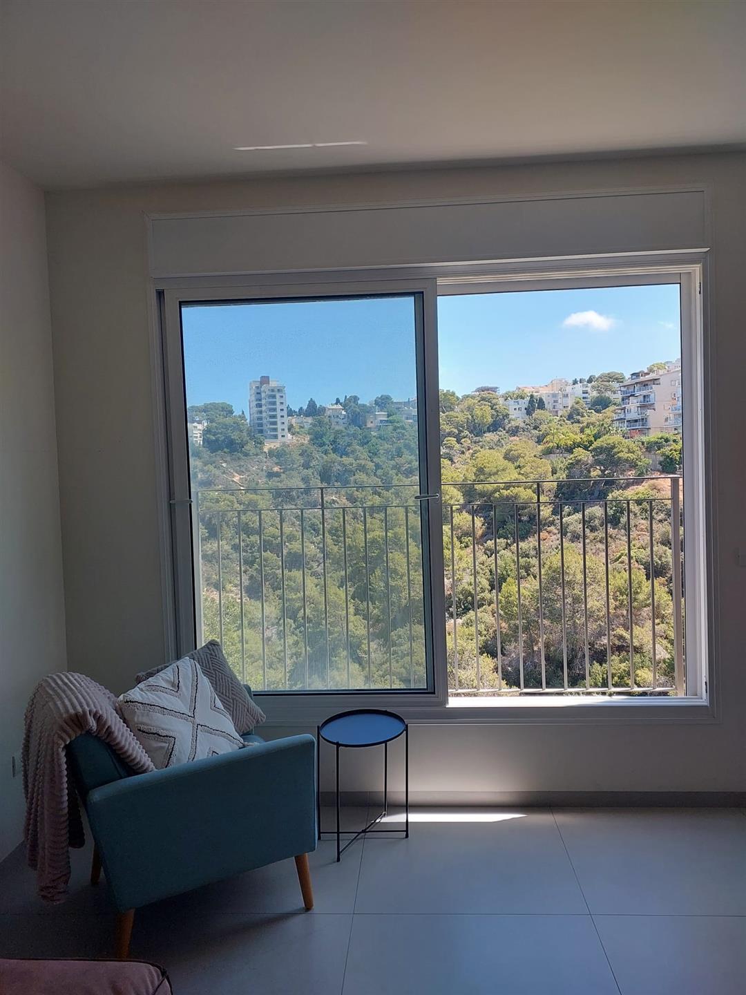 Purchase: Apartment (01543)