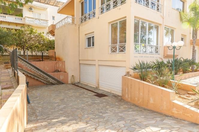 Building, 500 sq, for sale