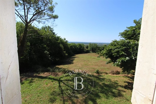 Landes, Maison De Maître À Rénover D'environ 300 M²