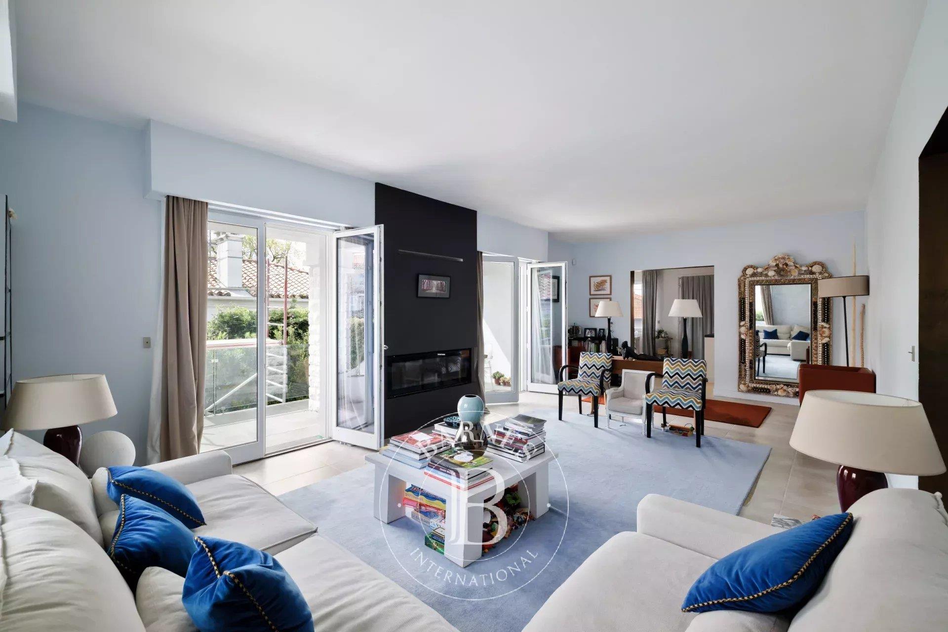 Biarritz, 220 M² Home With Pool And Garden