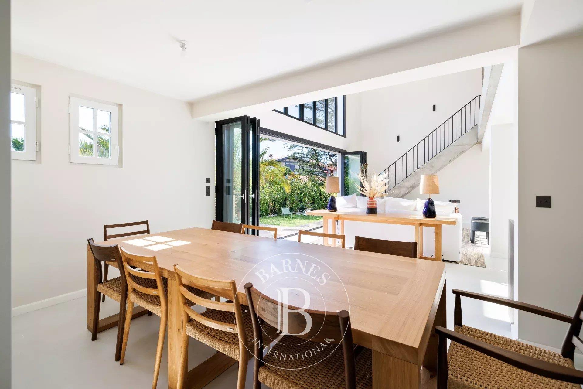 Biarritz, Magnificent Basque House With Heated Pool