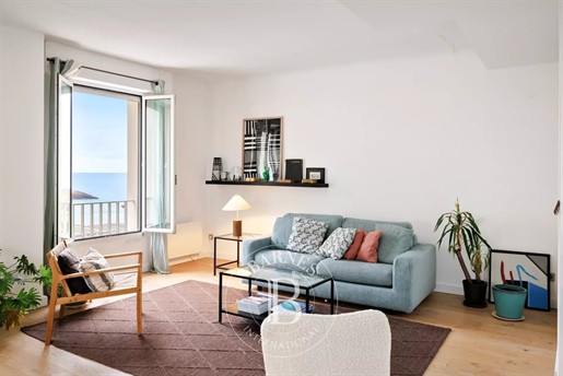 Biarritz, Port Vieux, Top Floor Apartment Ocean View