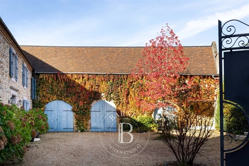 Authentic Bearn House With Large Outbuildings