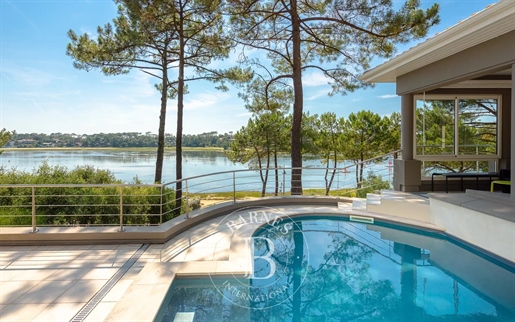 Hossegor, villa con vistas abiertas al lago