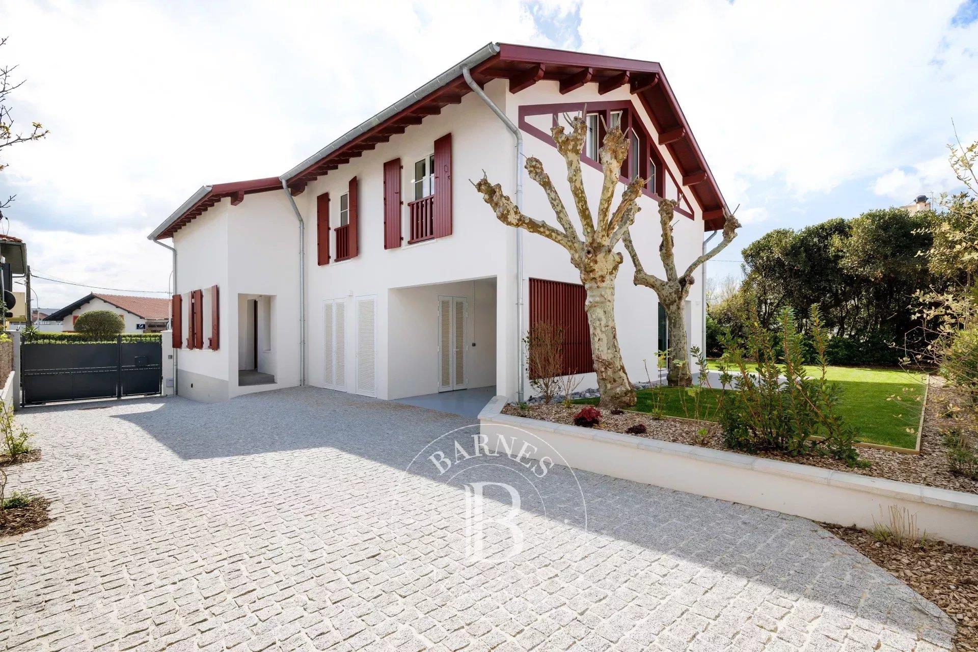 Biarritz - Beaurivage, Entirely Renovated Villa Of 235 Sqm