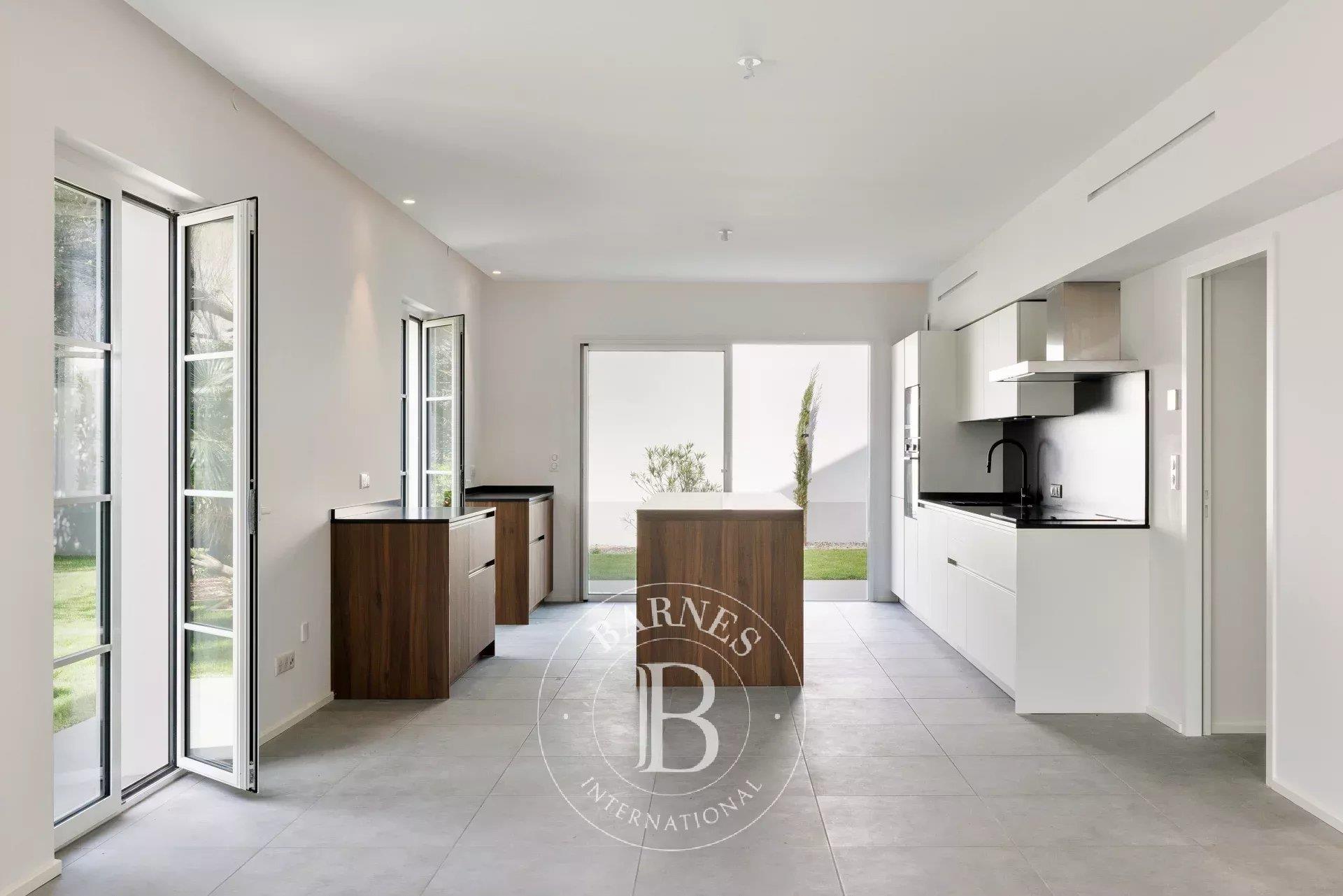 Biarritz - Beaurivage, Entirely Renovated Villa Of 235 Sqm