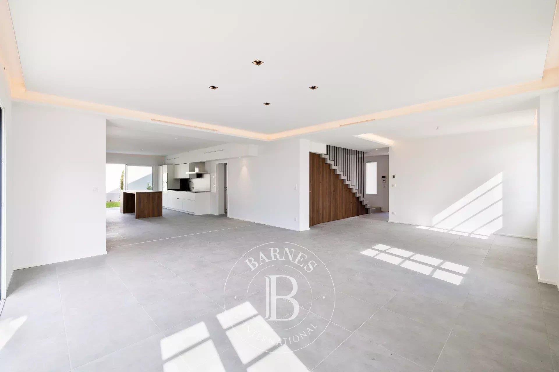 Biarritz - Beaurivage, Entirely Renovated Villa Of 235 Sqm